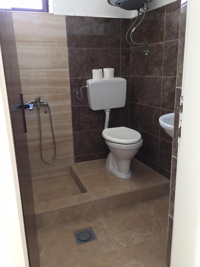 Em Apartments Ulcinj Buitenkant foto