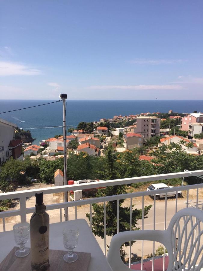 Em Apartments Ulcinj Buitenkant foto