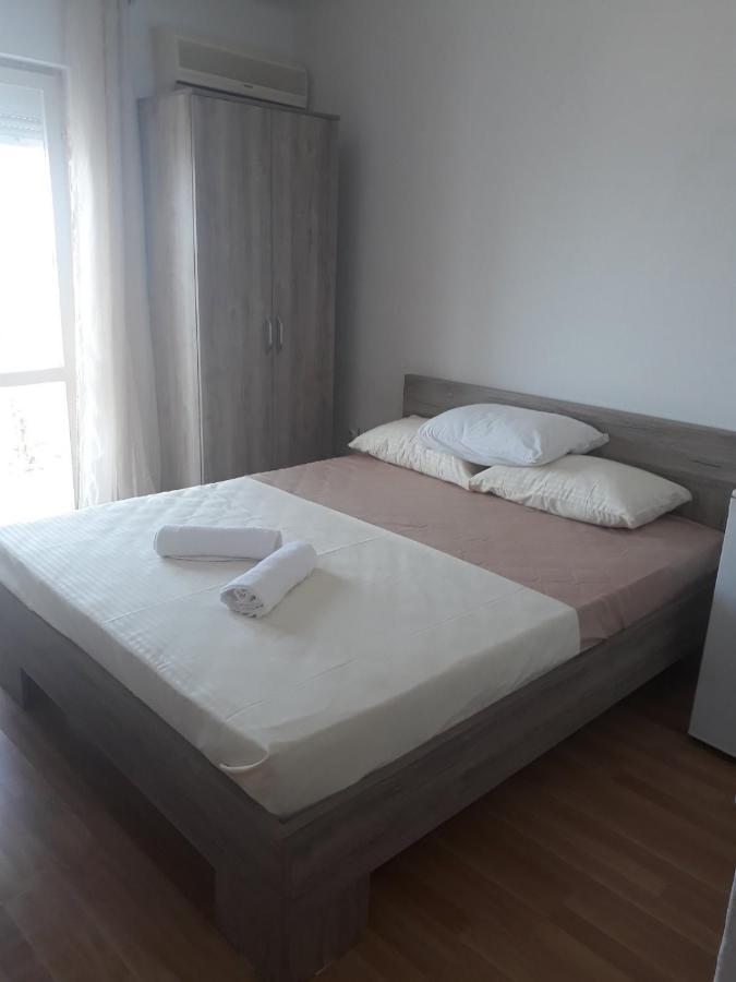 Em Apartments Ulcinj Buitenkant foto