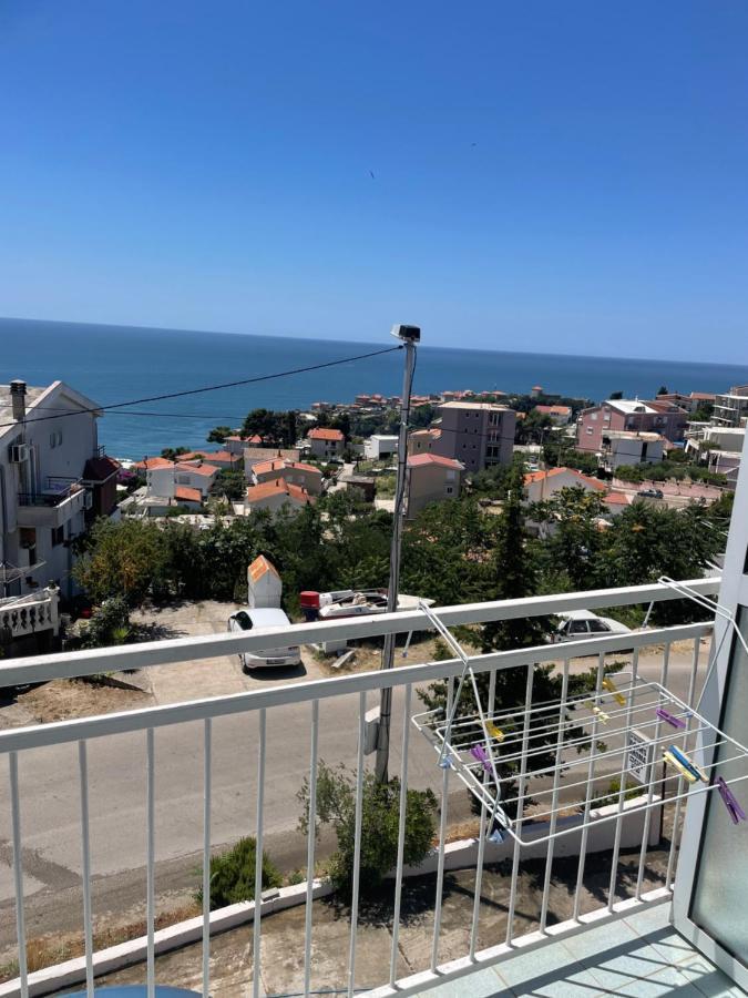 Em Apartments Ulcinj Buitenkant foto