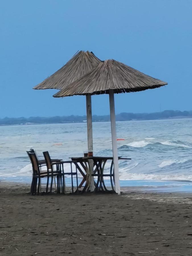 Em Apartments Ulcinj Buitenkant foto
