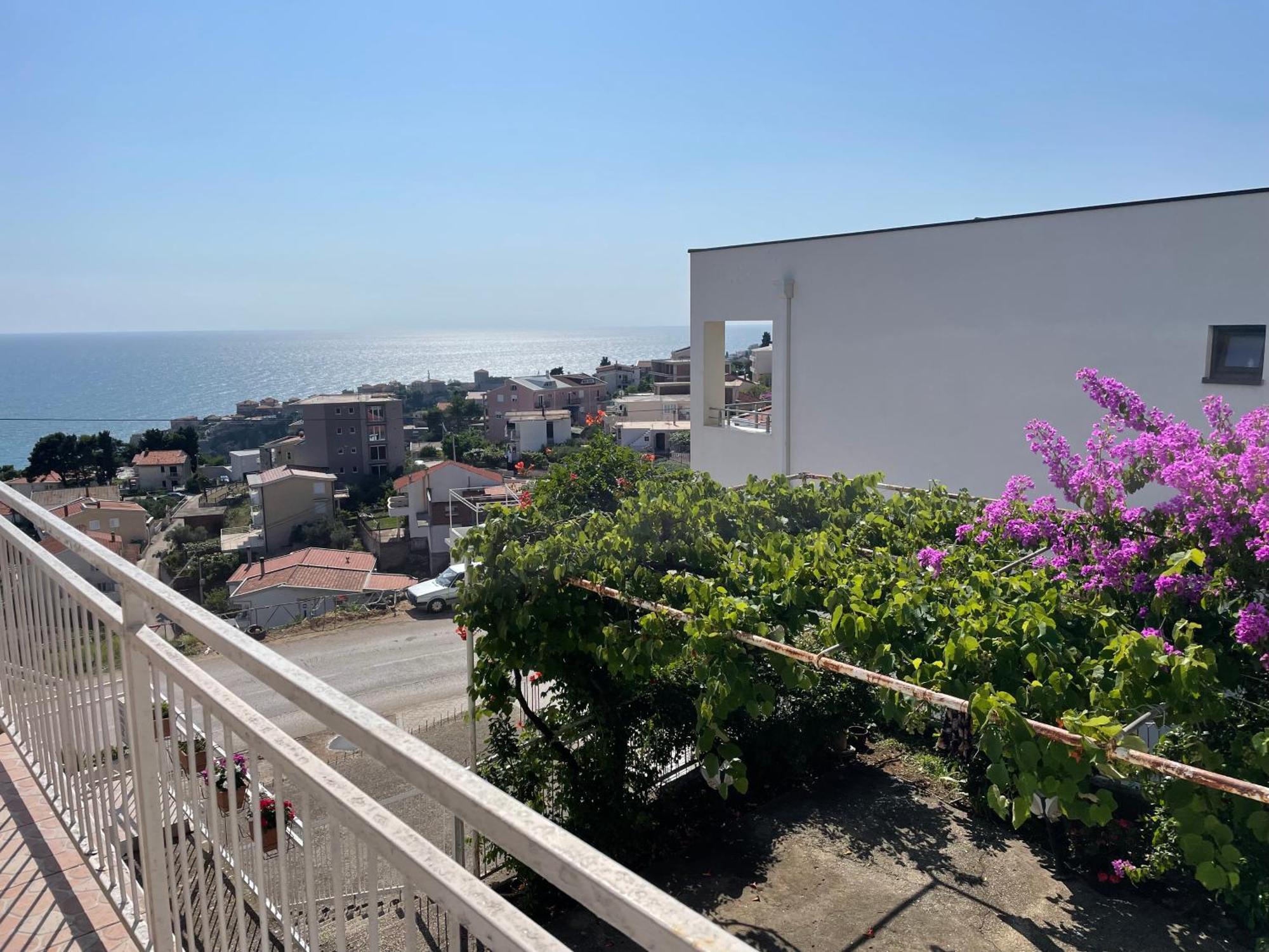 Em Apartments Ulcinj Buitenkant foto